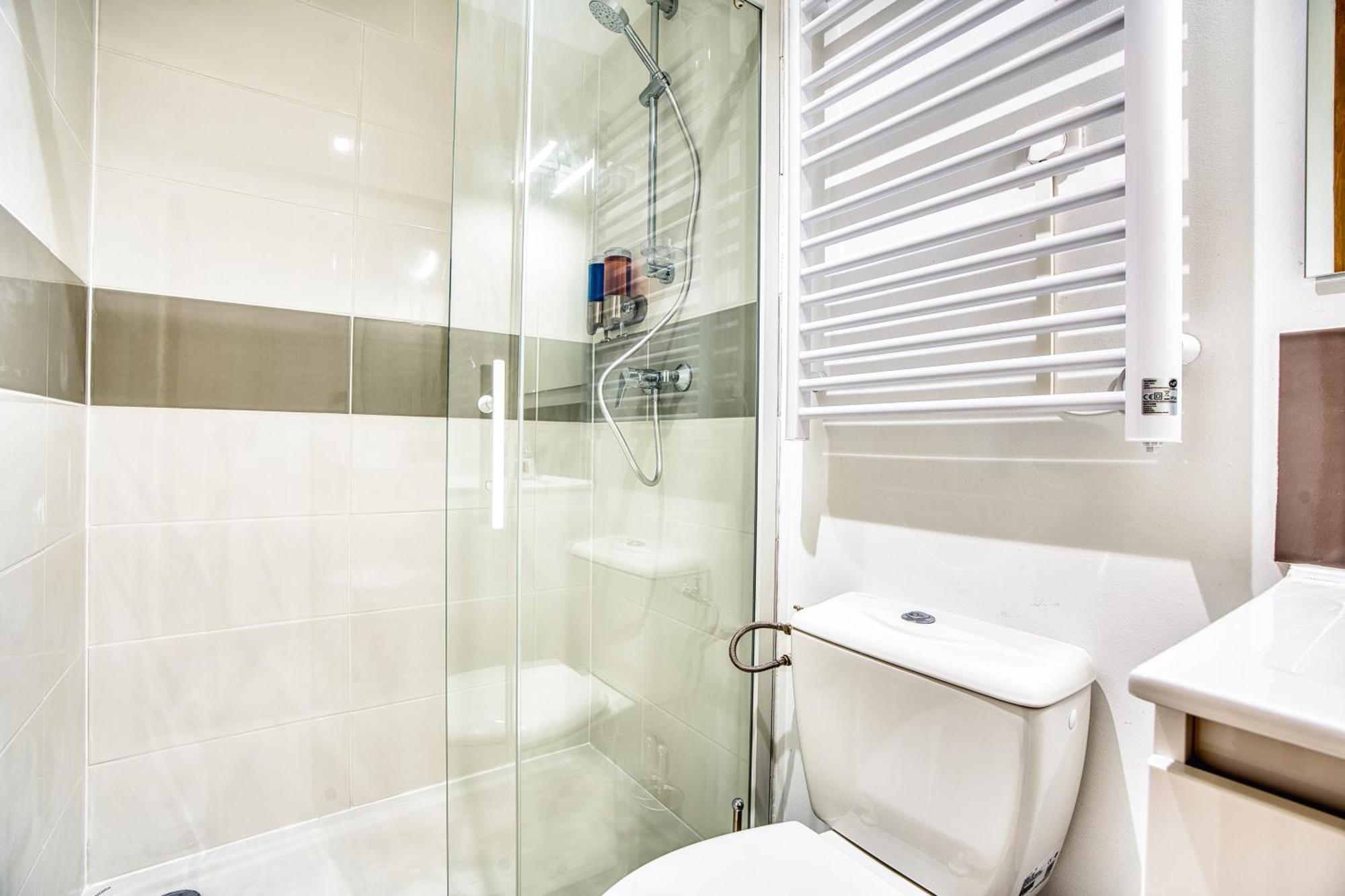 Les Hourtous Netflix Wi-Fi Fibre Terasse 4 Pers Apartment Banassac Bagian luar foto