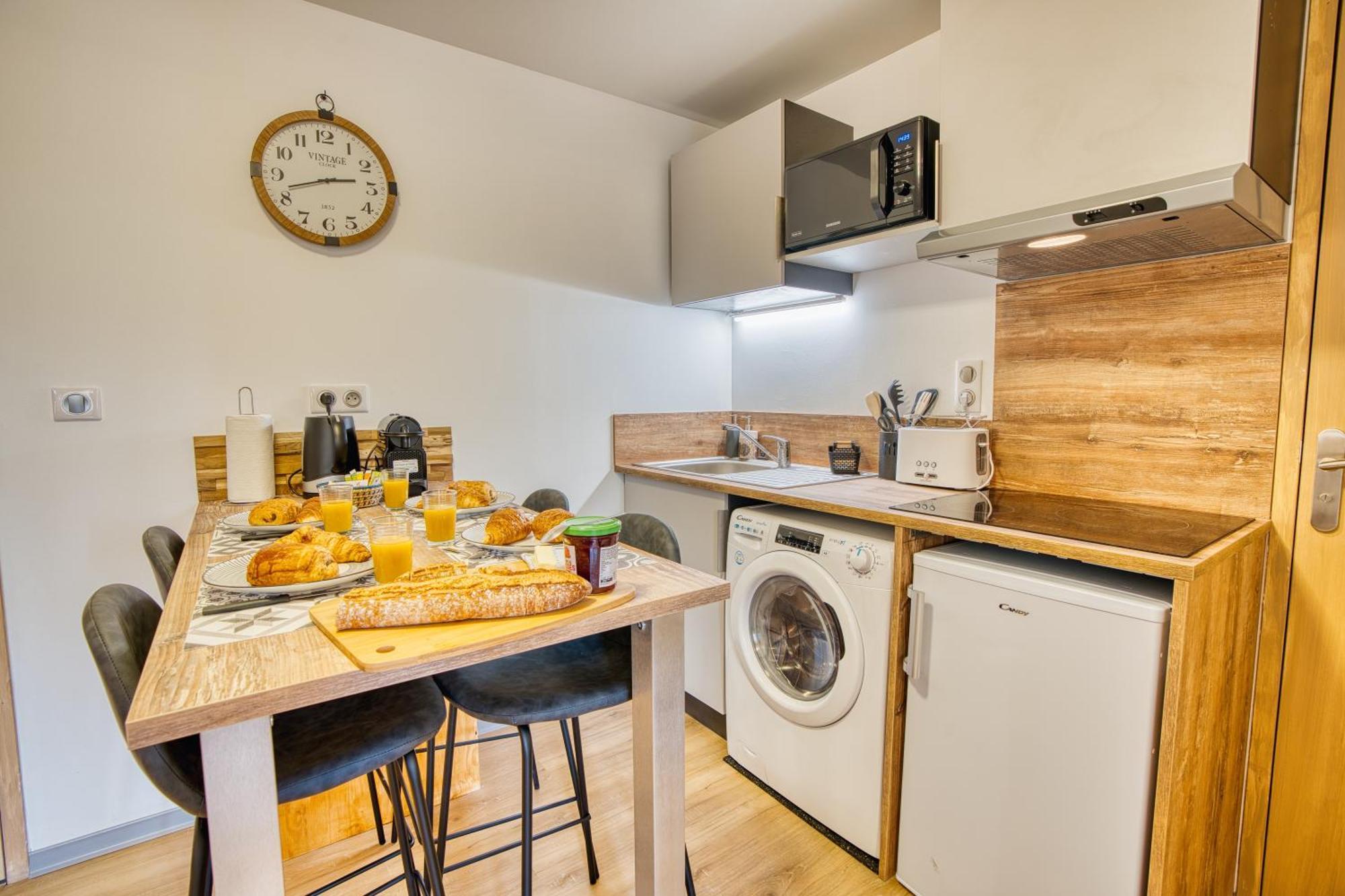 Les Hourtous Netflix Wi-Fi Fibre Terasse 4 Pers Apartment Banassac Bagian luar foto