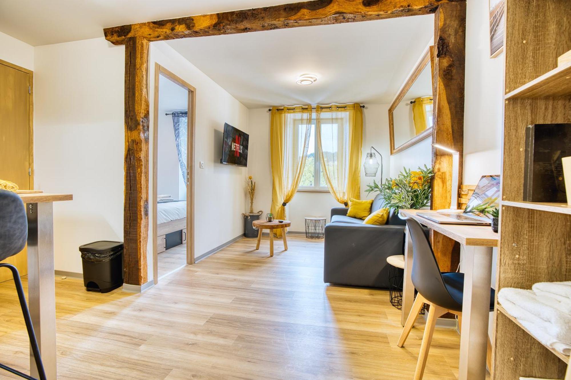 Les Hourtous Netflix Wi-Fi Fibre Terasse 4 Pers Apartment Banassac Bagian luar foto
